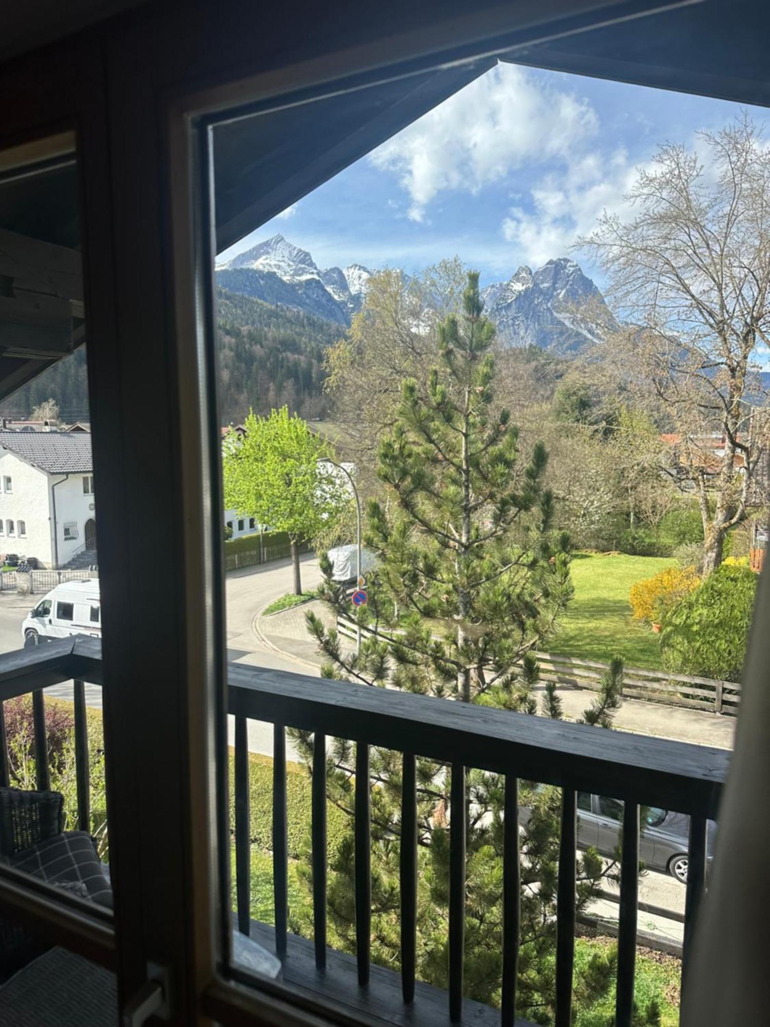 Gaestehaus Antonia Garmisch-Partenkirchen Exterior foto